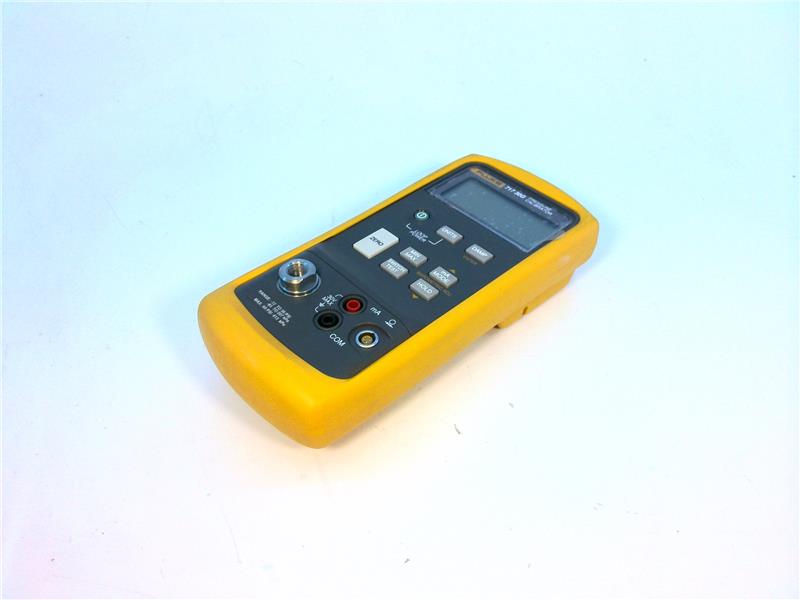 FLUKE 717   30G