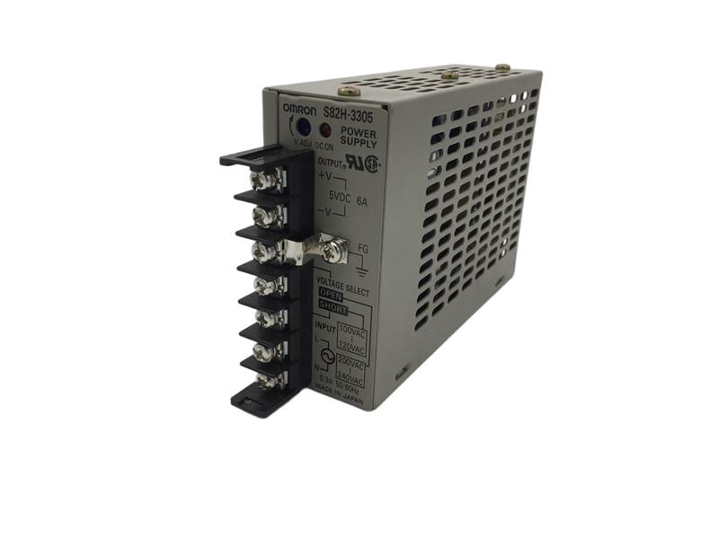 S82H-3305 by OMRON