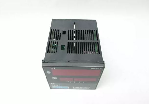 YOKOGAWA UT450-04/Z