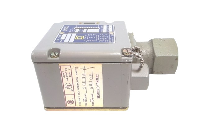 SCHNEIDER ELECTRIC 9012-ADW-8