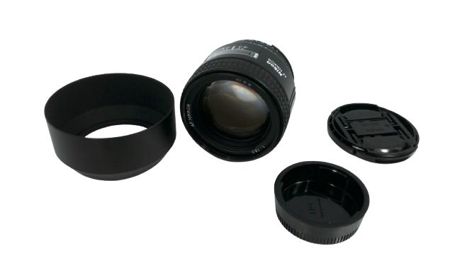 NIKON AF NIKKOR 85MM F/1.8D