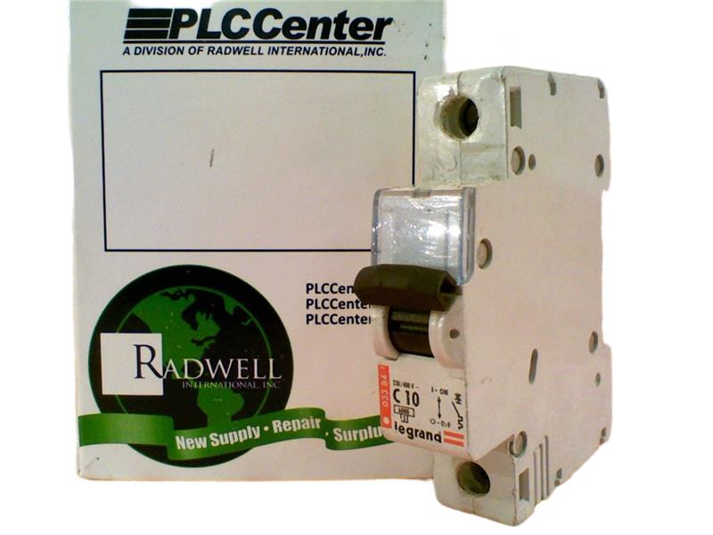 03384 par LEGRAND