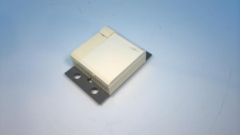 24-7705-2R2 par JOHNSON CONTROLS