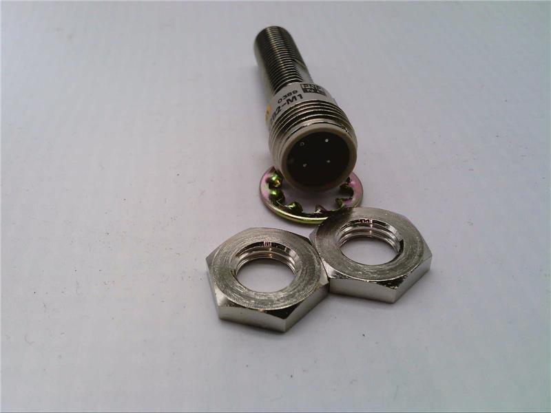 OMRON E2EM-X2B2-M1