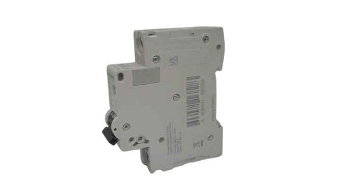 SCHNEIDER ELECTRIC M9F22170