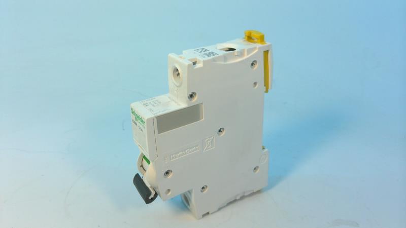 SCHNEIDER ELECTRIC A9F84103