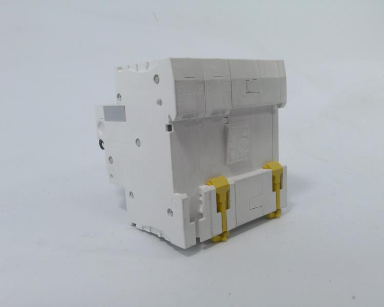 SCHNEIDER ELECTRIC A9C52216