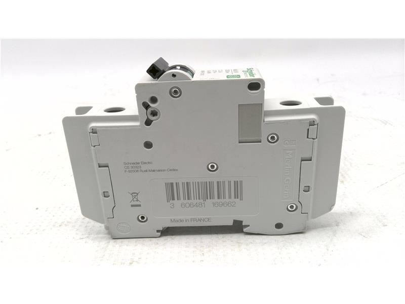 SCHNEIDER ELECTRIC M9F42102