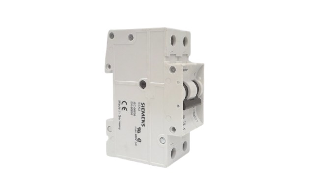 SIEMENS 5SX2204-8