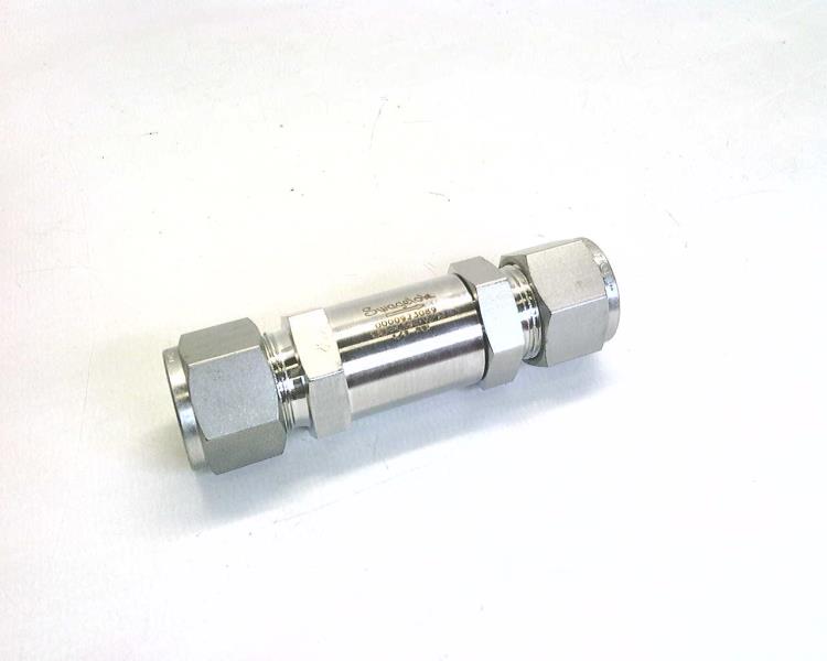 SWAGELOK SS-8C-1/3