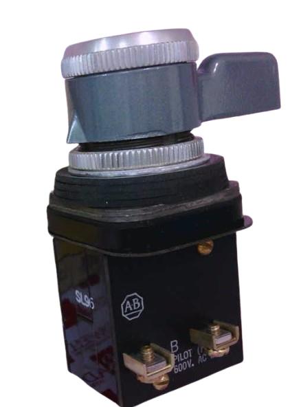 ALLEN BRADLEY 800T-L2E3