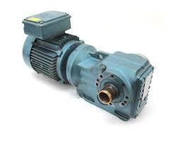 R40DT80N4 par SEW EURODRIVE