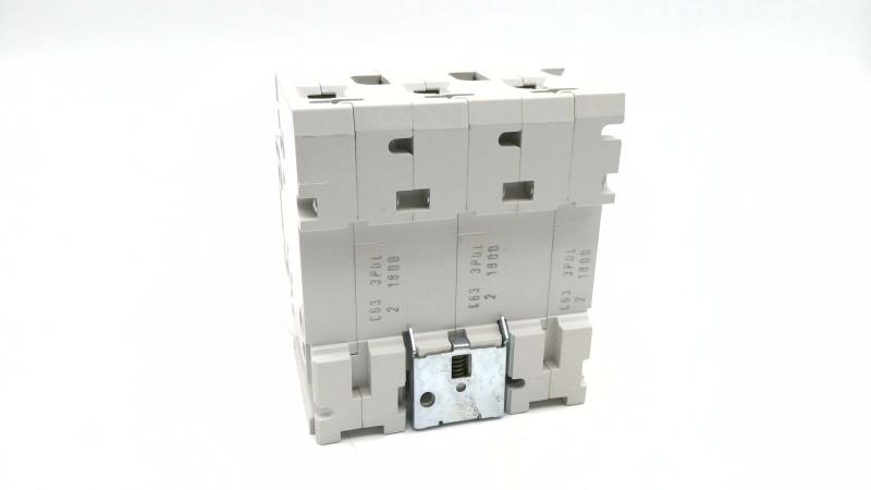 SIEMENS 5SP43637