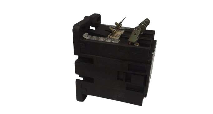 SCHNEIDER ELECTRIC 8910-DPA-33-DA1V02