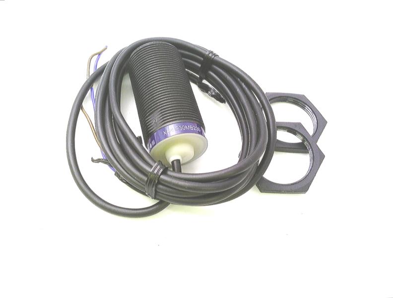 TELEMECANIQUE SENSORS XS4P30MB230