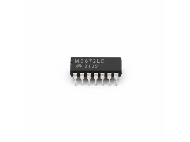 NXP SEMICONDUCTOR MC672LD