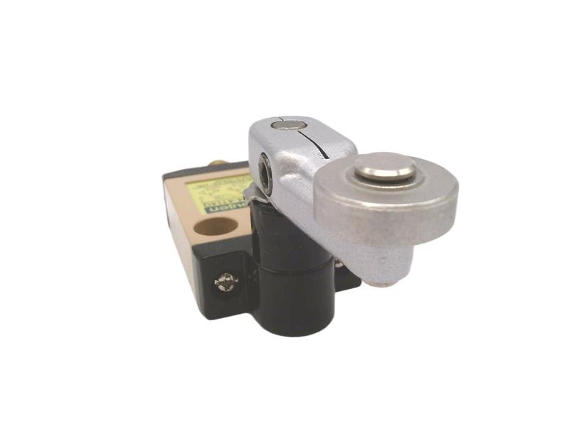 M4-4114Q-DC par MOUJEN SWITCH