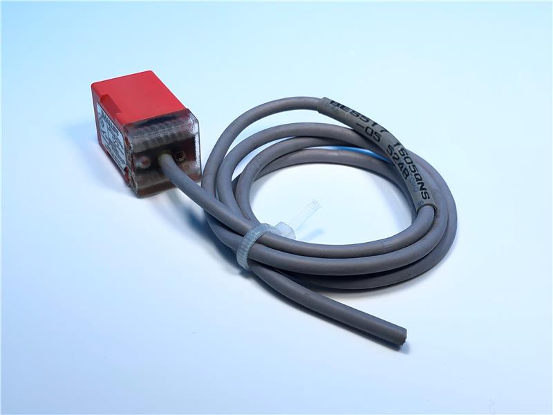 BALLUFF BES-517-1605-QN-S-05-524B