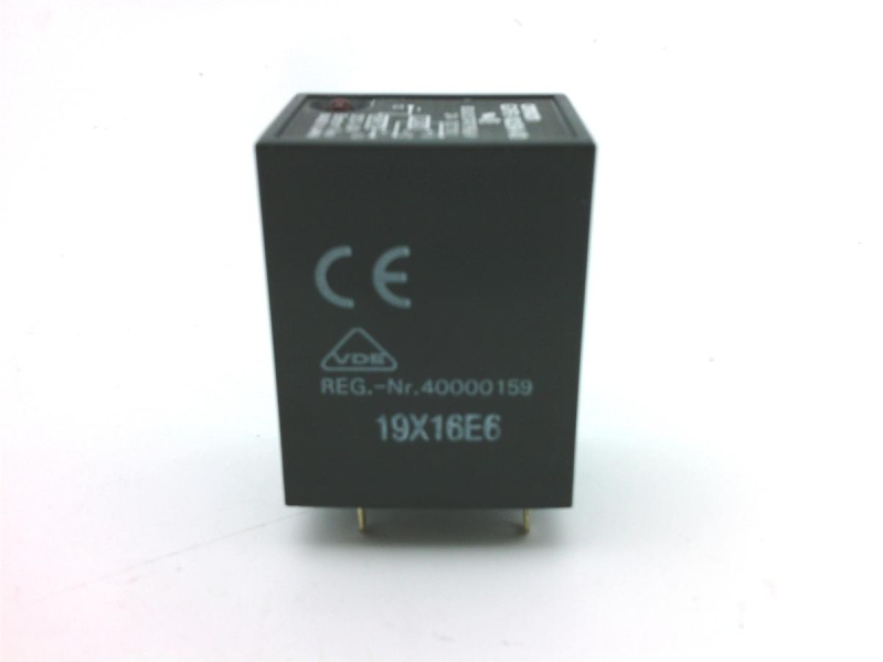 OMRON G3FD-102SN-VD DC5-24