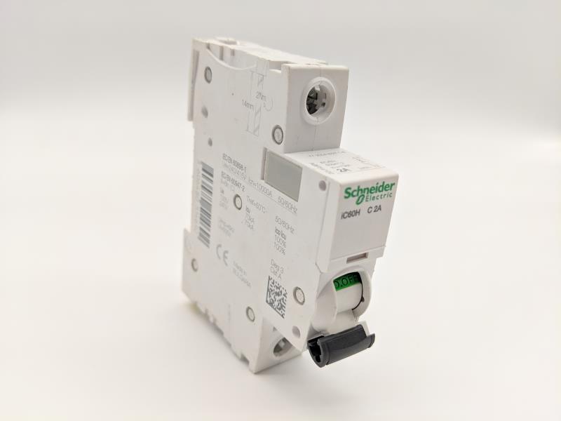 SCHNEIDER ELECTRIC A9F54102