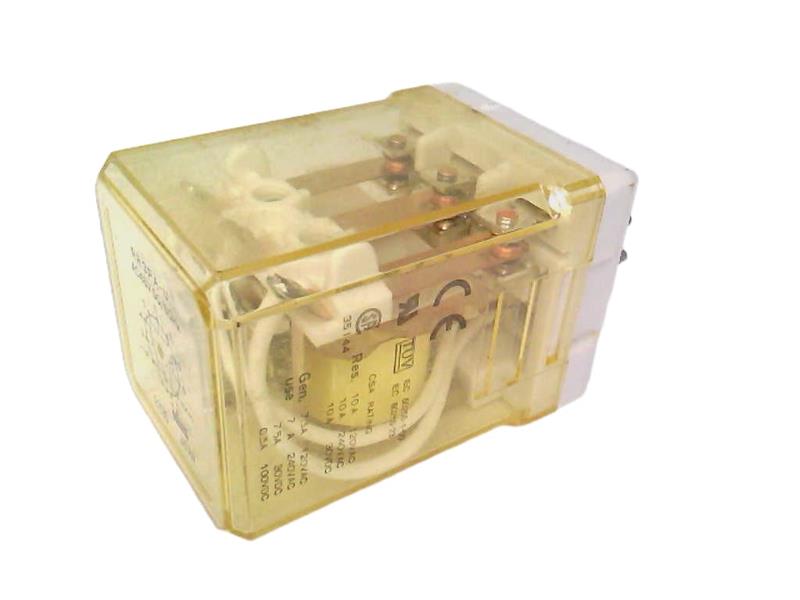 IDEC RR3PA-UAC48V