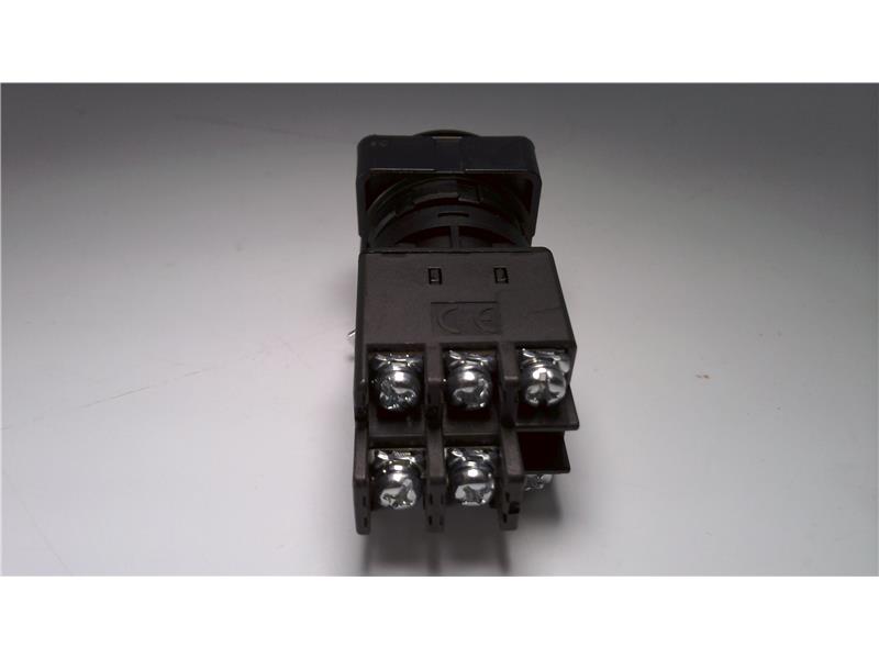 IDEC LW6L-M1C65MW