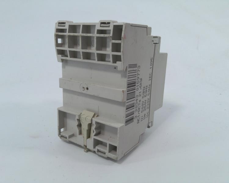 SCHNEIDER ELECTRIC 15977