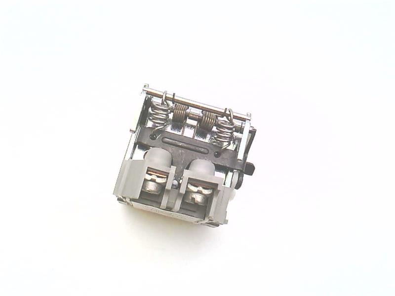 SCHNEIDER ELECTRIC LV429386