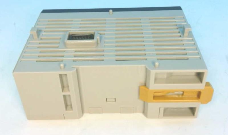 OMRON CPM2C-24EDTC