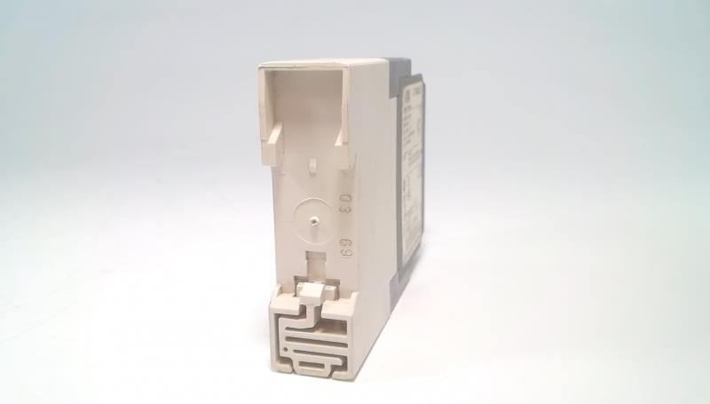 ASEA BROWN BOVERI 1SVR630010R3200