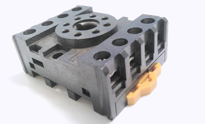OMRON PF083A-E