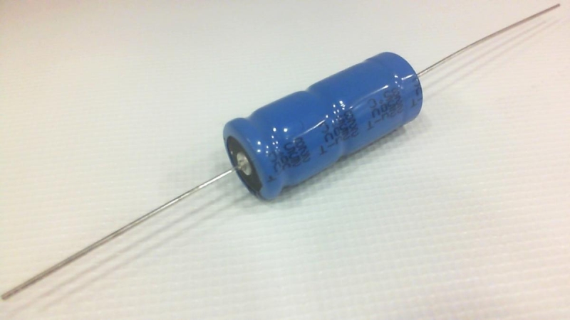 VISHAY MAL204213229E3