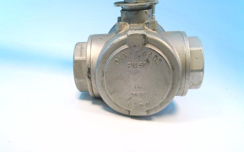 CF8M 1-1/2 Ball Valve by INLINE BALL VALVE