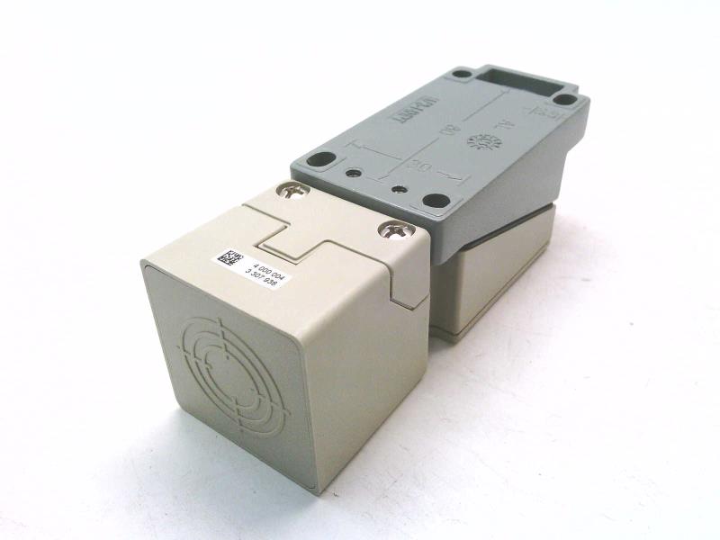 OMRON E2Q2-N30MF3-U