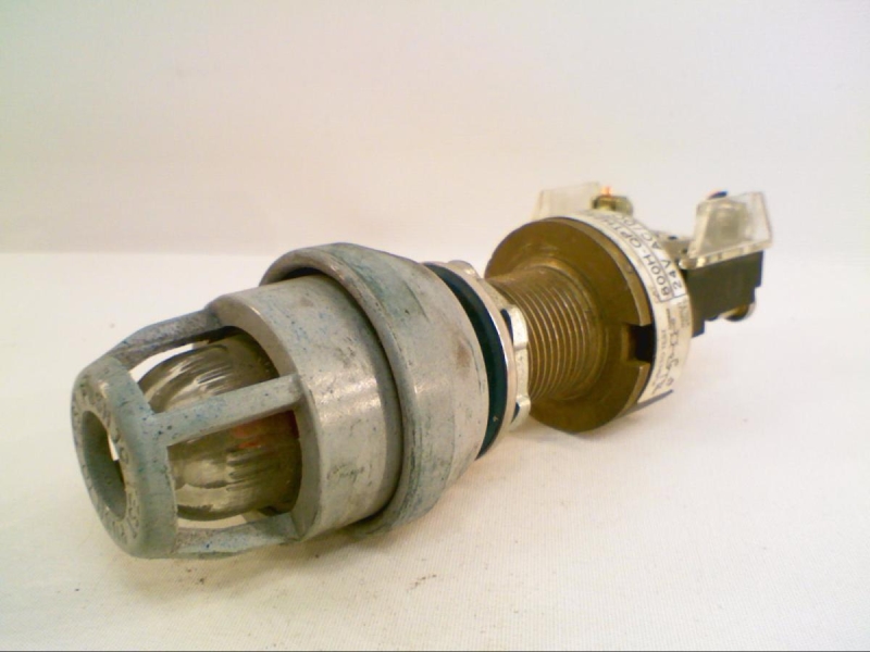 ALLEN BRADLEY 800H-QPTH24R