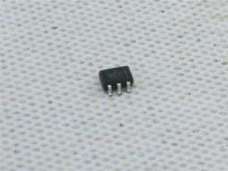 SN74LVC1GX04DCKR by TEXAS INSTRUMENTS SEMI