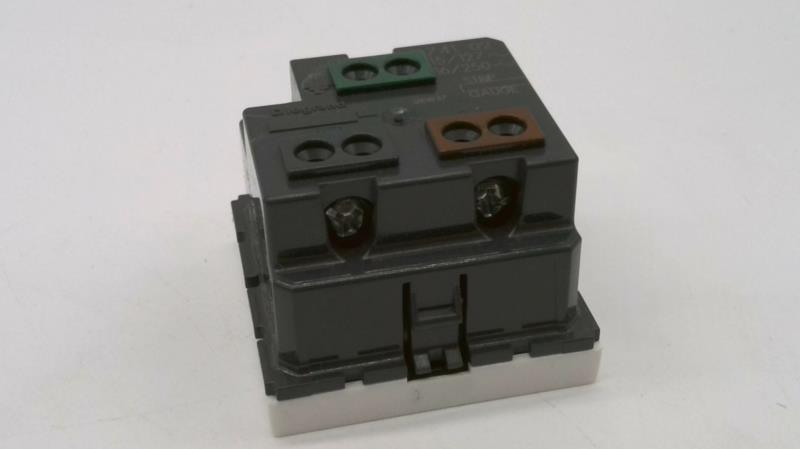 LEGRAND 74102