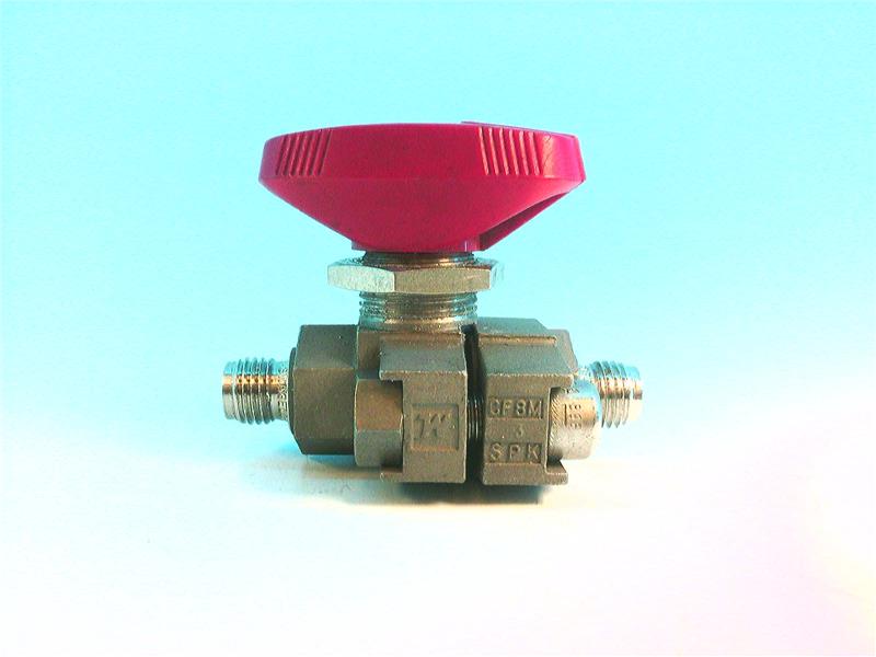SWAGELOK SS-33VS4-RD