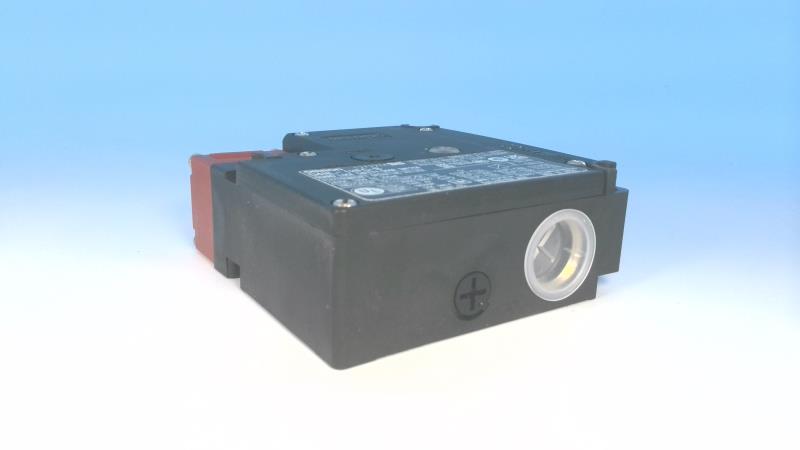 OMRON D4NL-1HFG-B