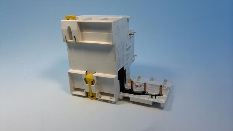 SCHNEIDER ELECTRIC A9V41363