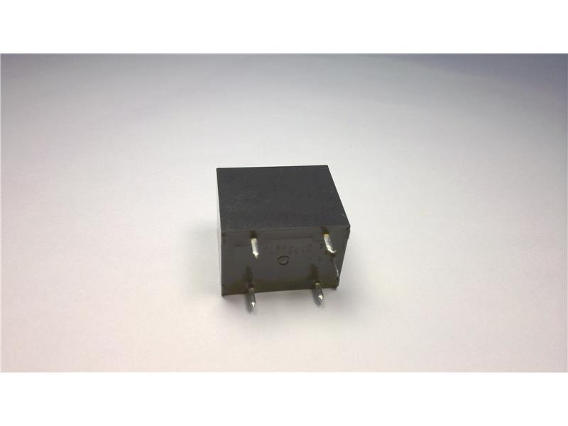 OMRON G5LE-14 DC18