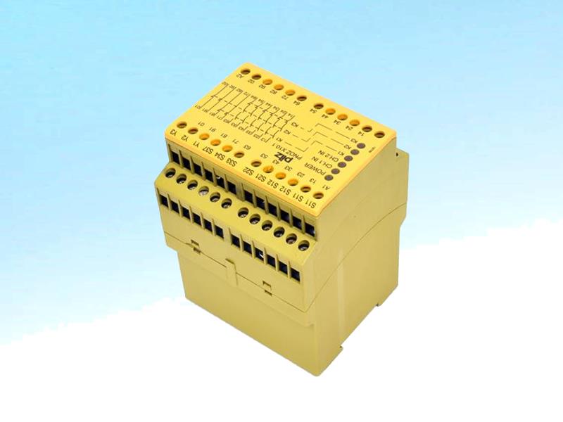 PILZ PNOZ X10.1 230-240VAC 6N/O 4N/C 6LED