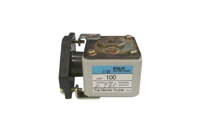 CS5F-100 par FUJI ELECTRIC