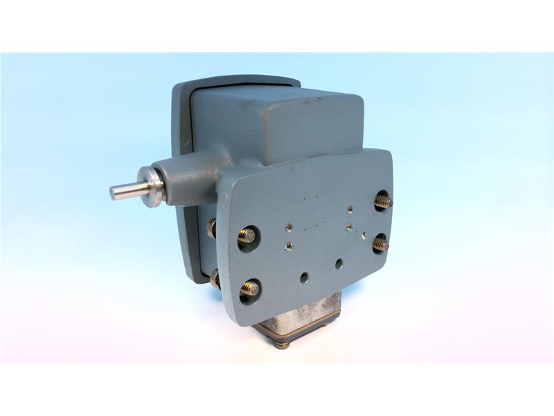 INVENSYS 03040412