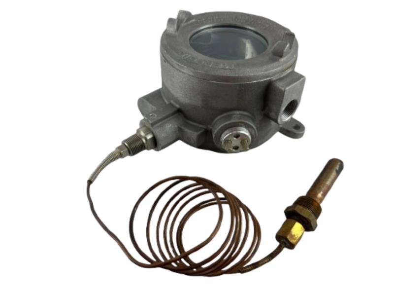 DAH-7235-153-4 par DWYER