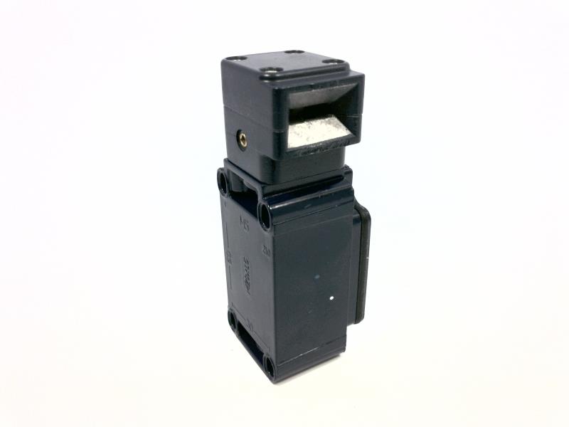 SCHMERSAL AZ3350-12ZUEK-U90