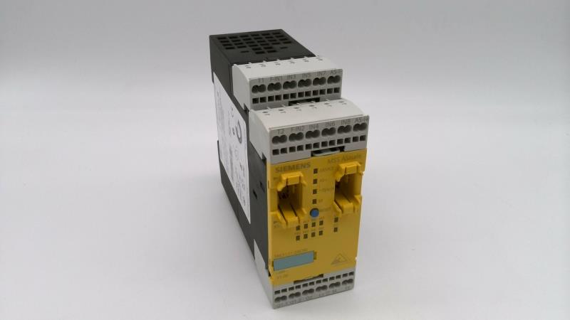 SIEMENS 3RK3121-2AC00