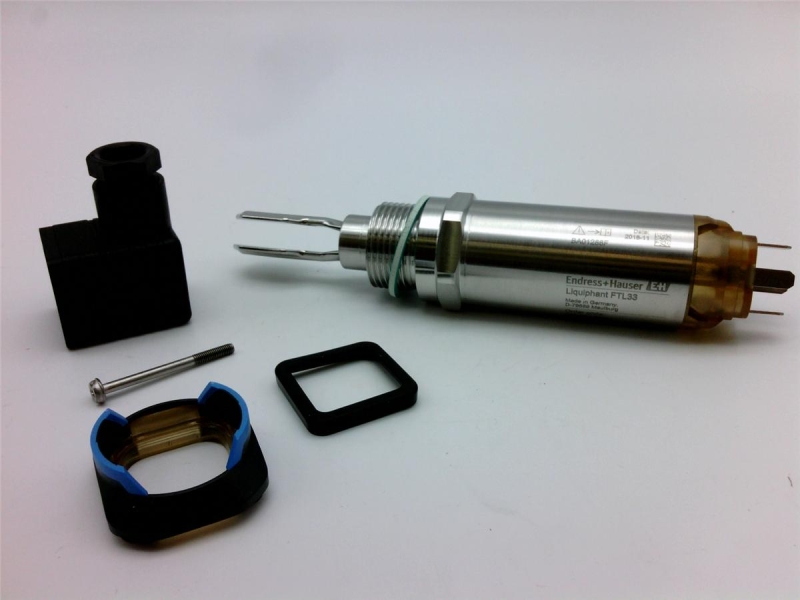 FTL33-AA4U3ABW5J by ENDRESS & HAUSER