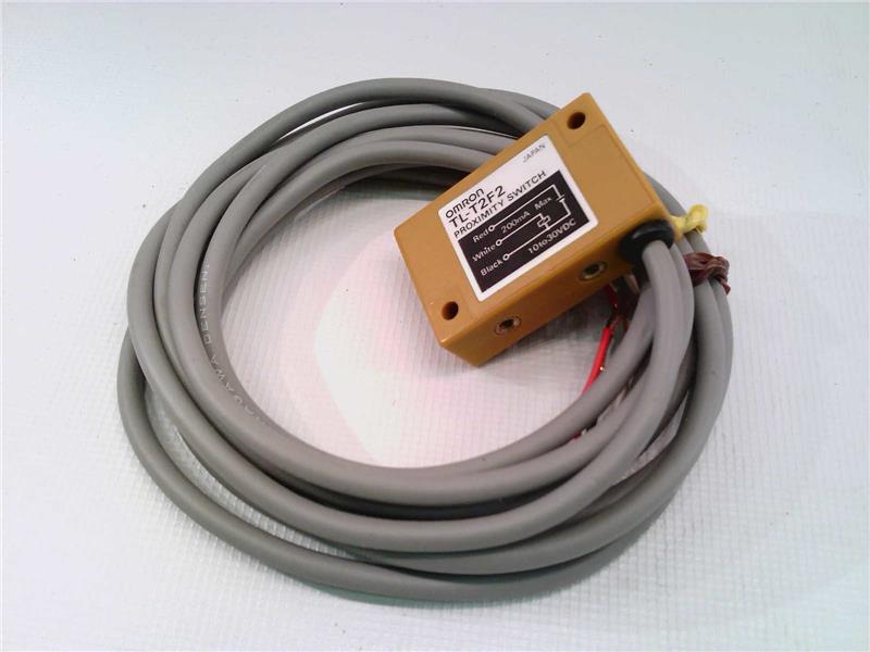 OMRON TL-T2F2
