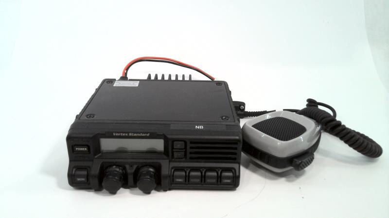VX-5500U par VERTEX STANDARD INC